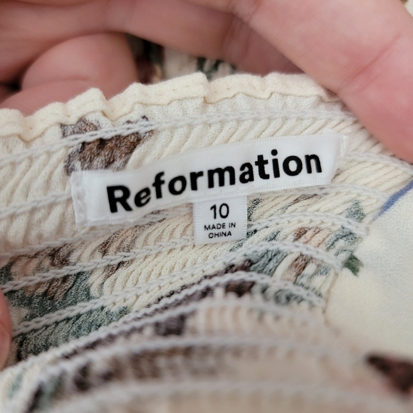 Reformation Lupe Top in Rainforest NEW - Picture 10 of 12